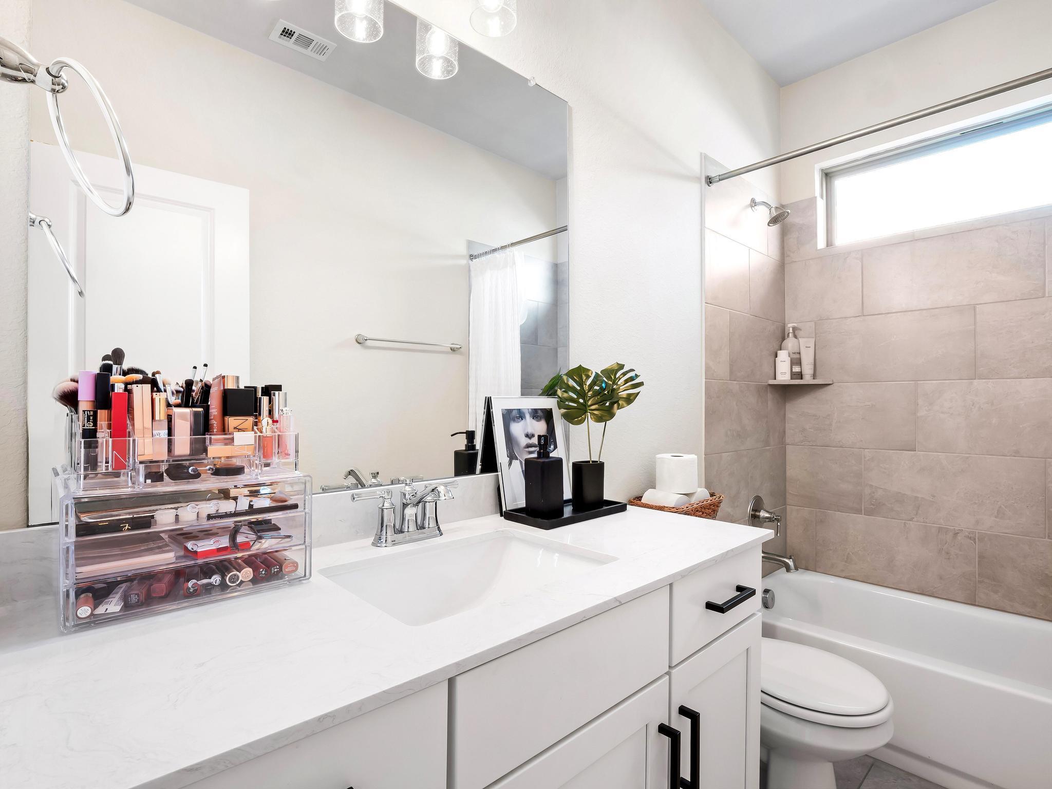2209 Santa Isabella Dr, Leander, TX 78641