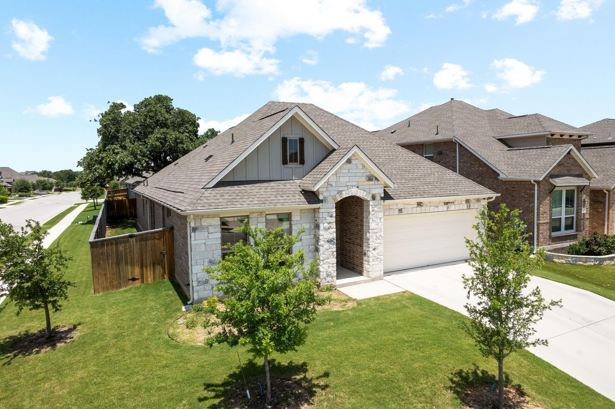 2209 Santa Isabella Dr, Leander, TX 78641