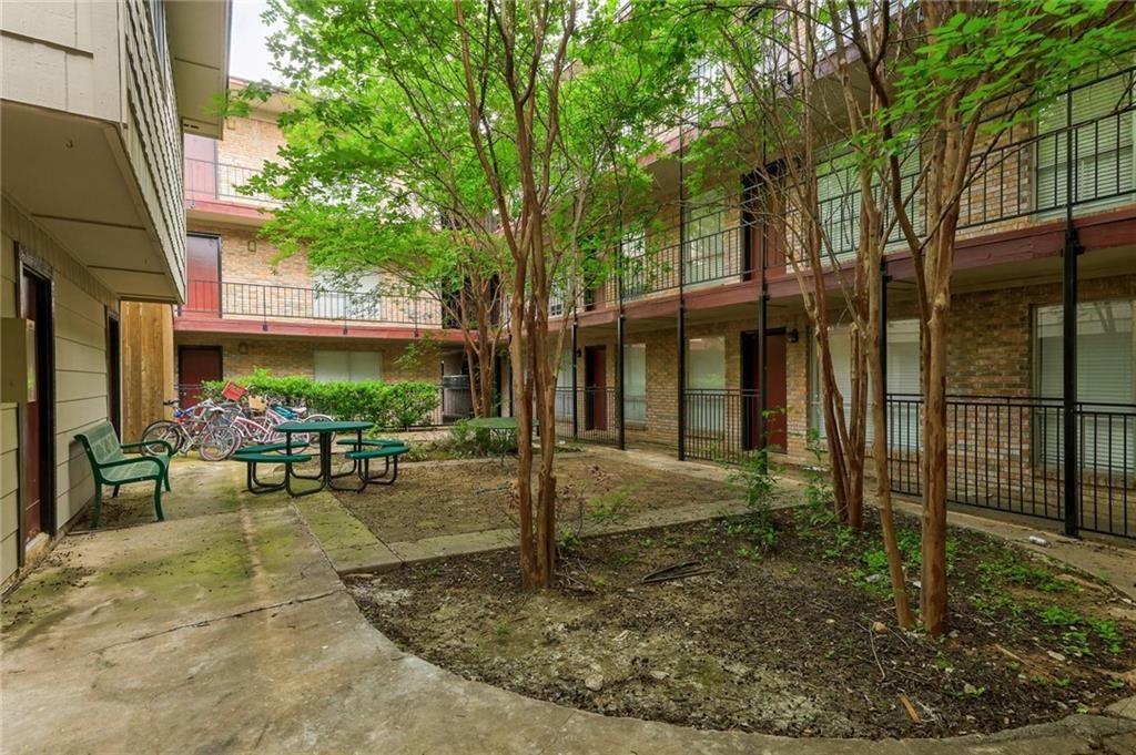 2207 Leon St # 203, Austin, TX 78705