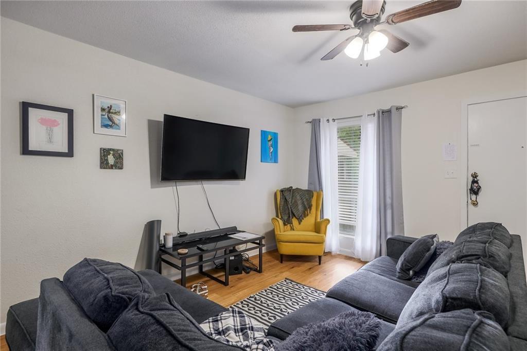 2207 Leon St # 203, Austin, TX 78705