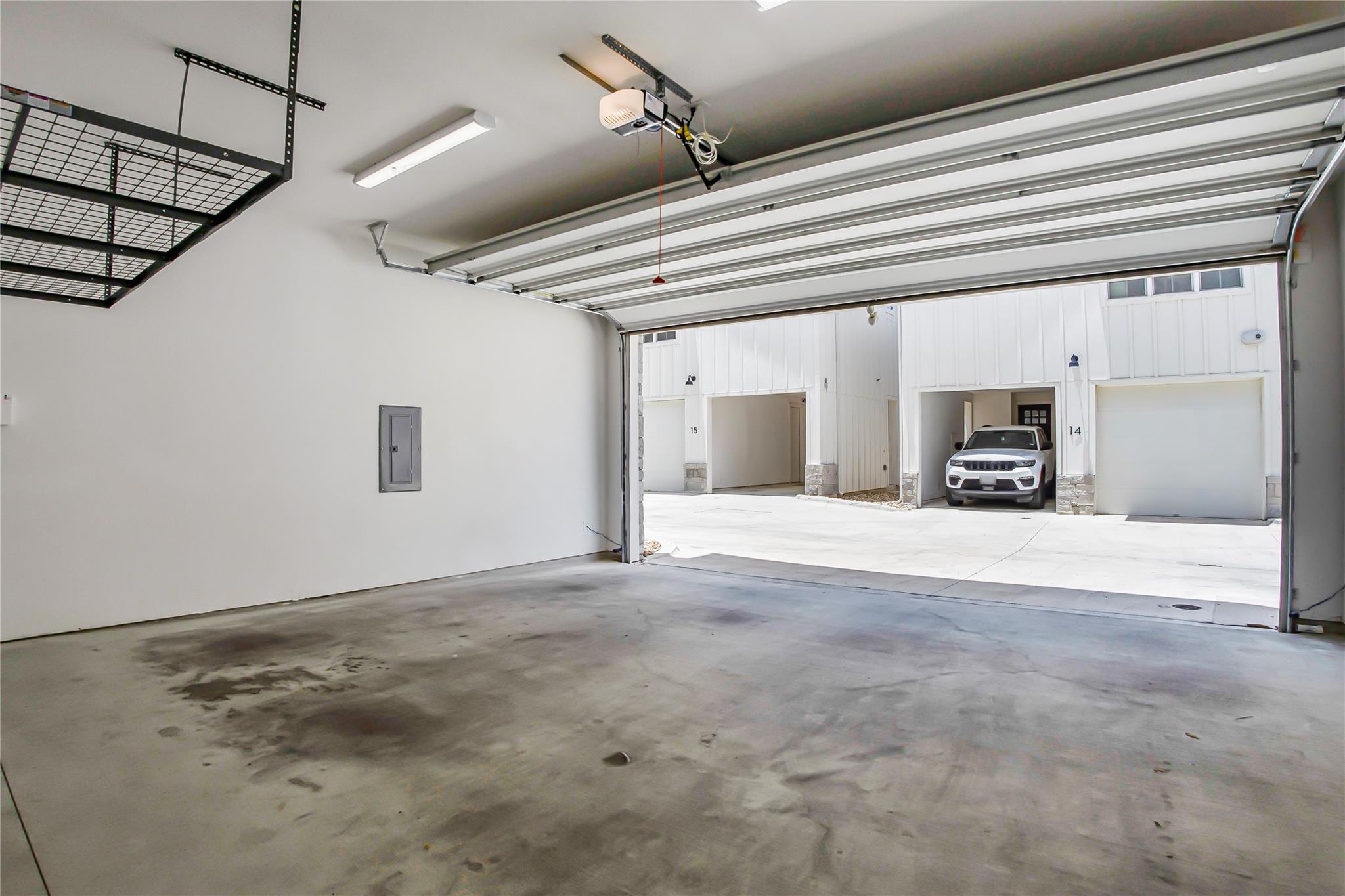 2624 Metcalfe Rd # 17, Austin, TX 78741