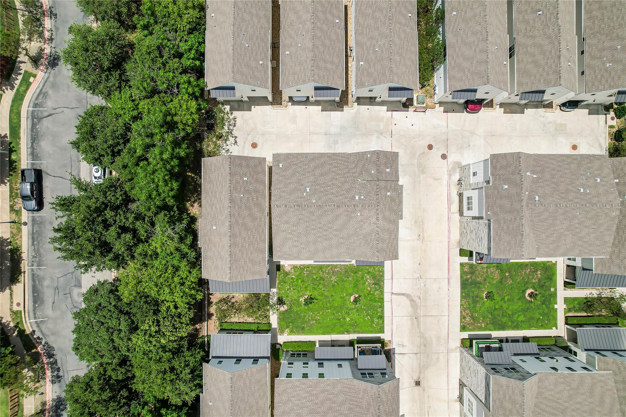 2624 Metcalfe Rd # 17, Austin, TX 78741