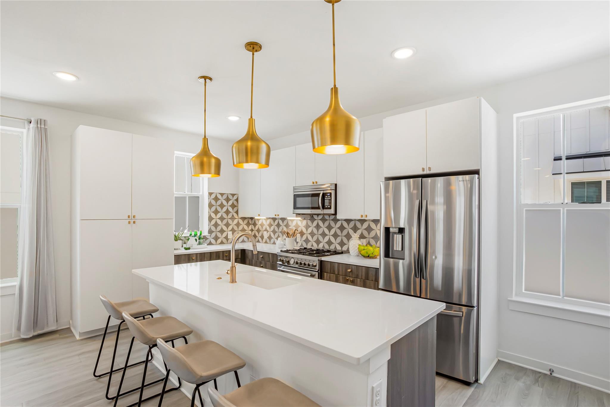 2624 Metcalfe Rd # 17, Austin, TX 78741