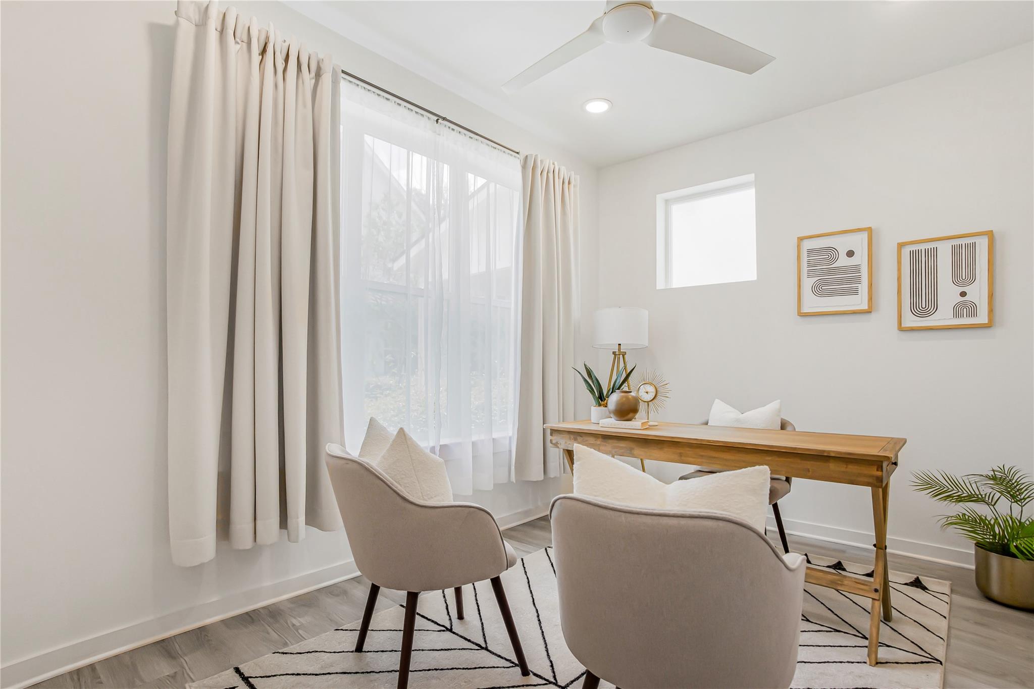 2624 Metcalfe Rd # 17, Austin, TX 78741