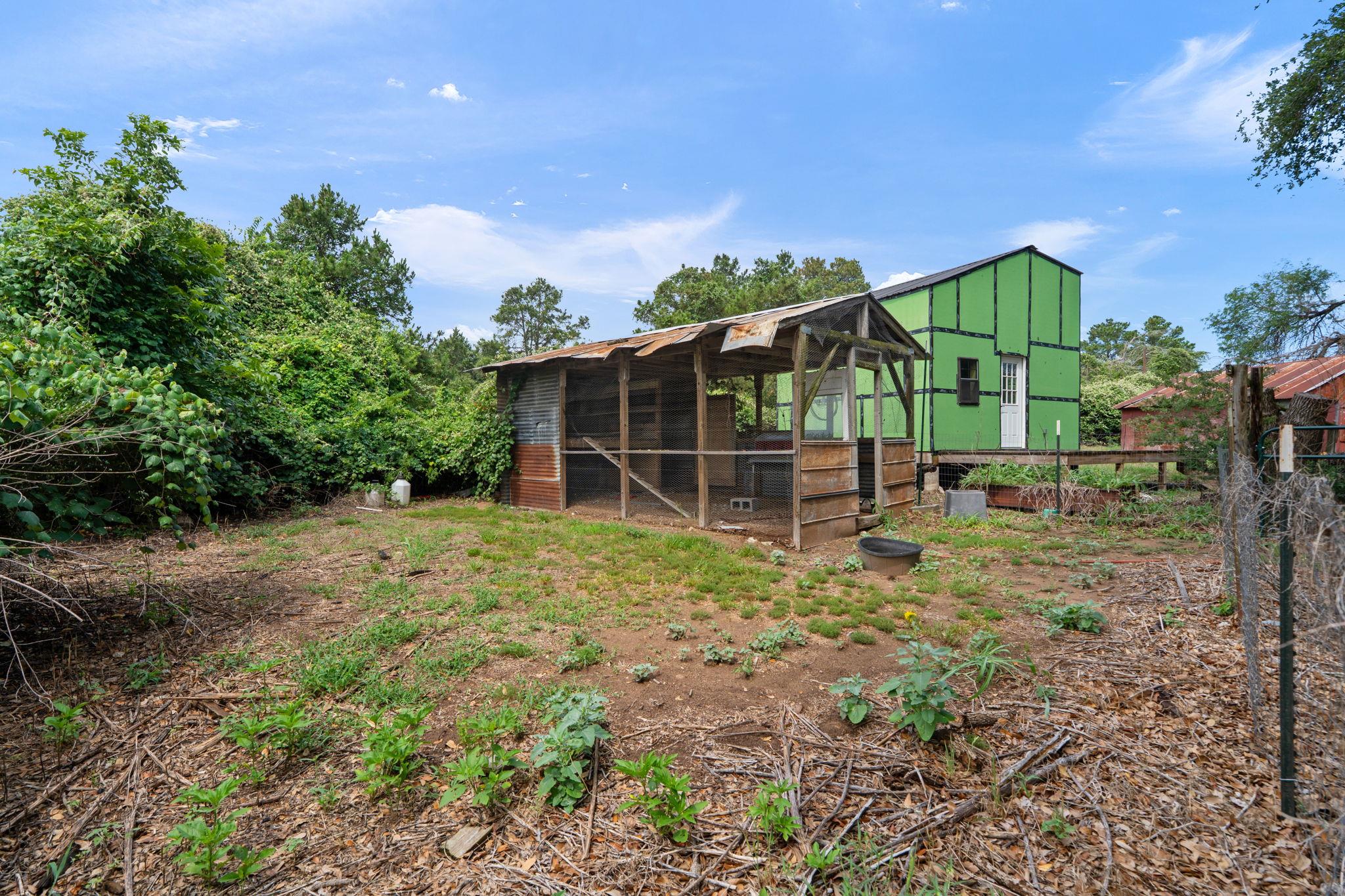 10843 Us Highway 90 W, Harwood, TX 78632