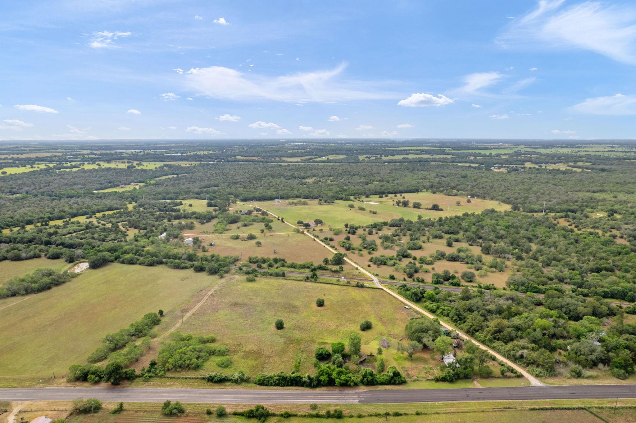 10843 Us Highway 90 W, Harwood, TX 78632