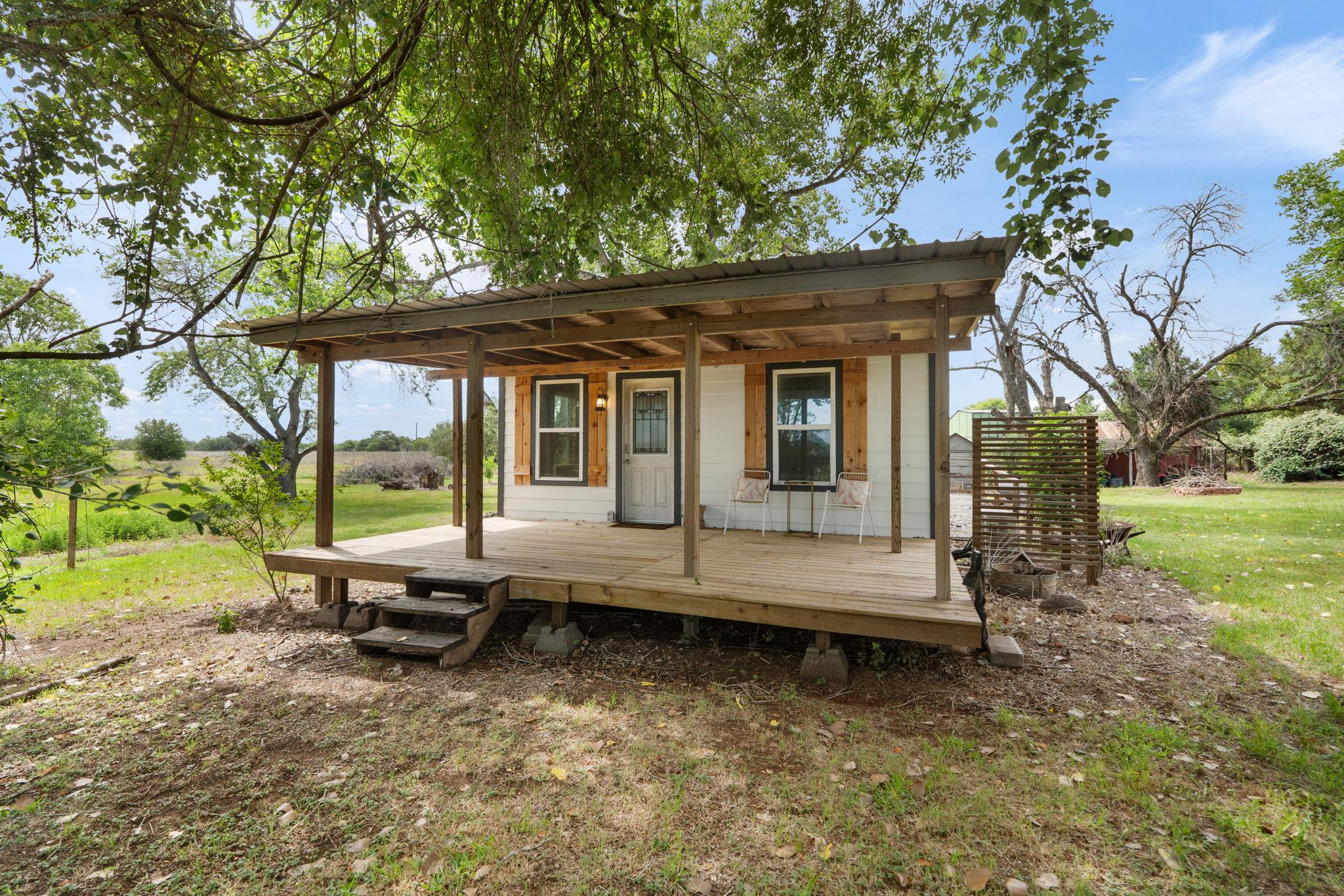 10843 Us Highway 90 W, Harwood, TX 78632