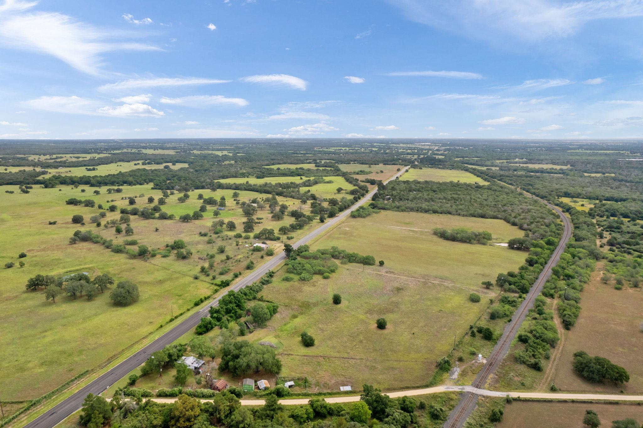 10843 Us Highway 90 W, Harwood, TX 78632