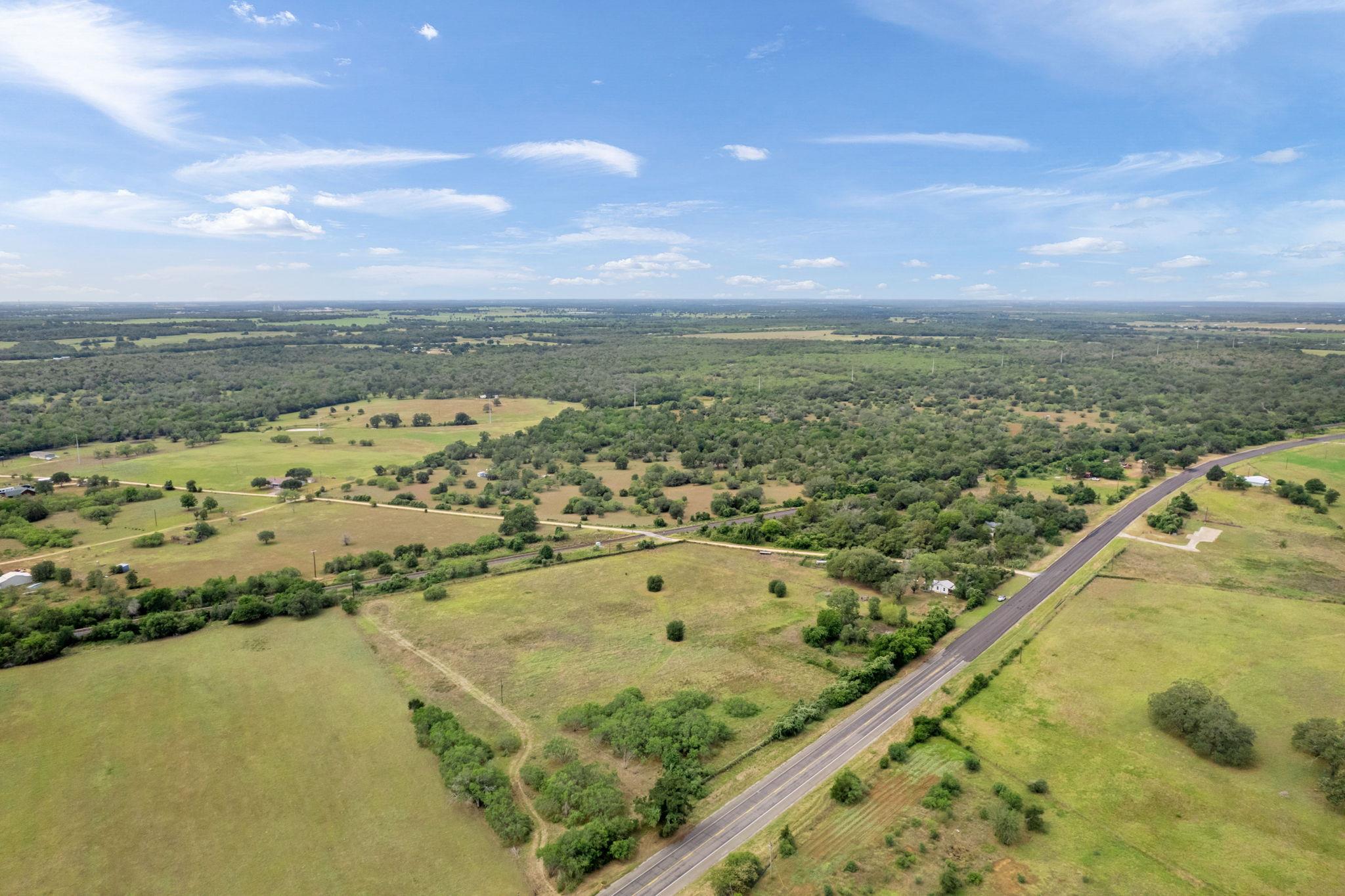 10843 Us Highway 90 W, Harwood, TX 78632