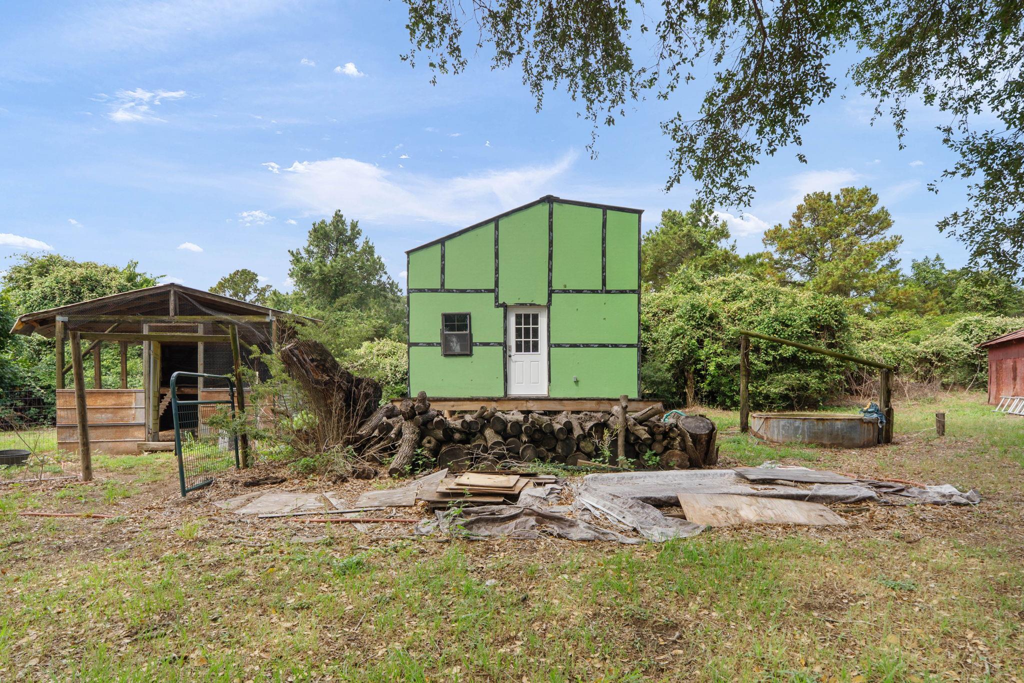 10843 Us Highway 90 W, Harwood, TX 78632