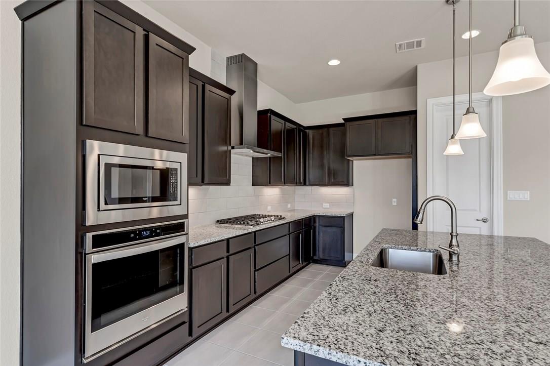 3901 Tavarez St, Round Rock, TX 78681