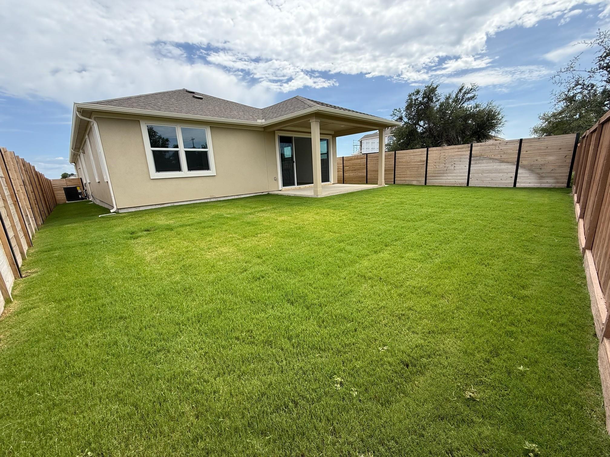 1028 Stonehill Dr, Georgetown, TX 78633