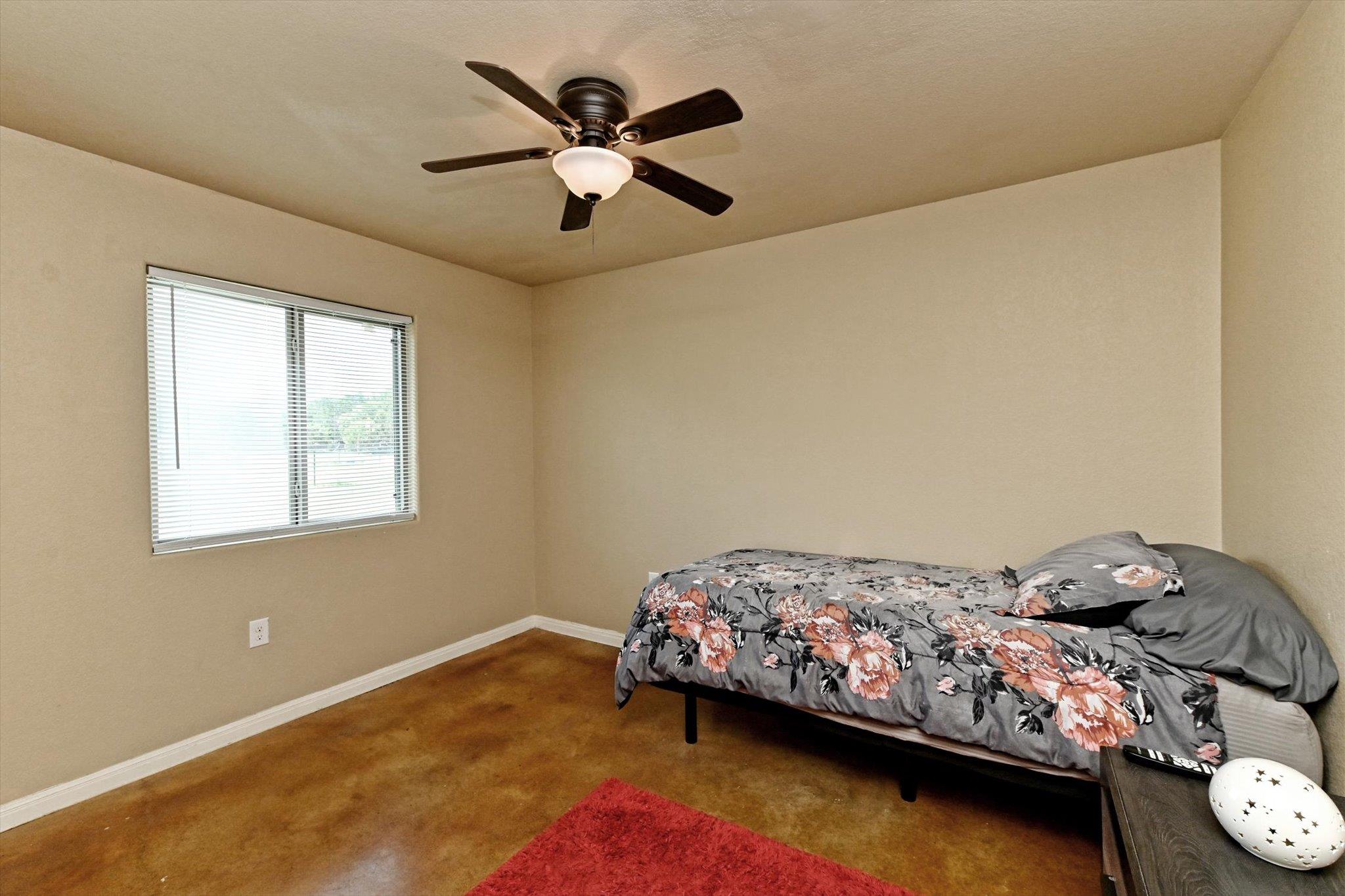 1130 Thousand Oaks Trl, Liberty Hill, TX 78642