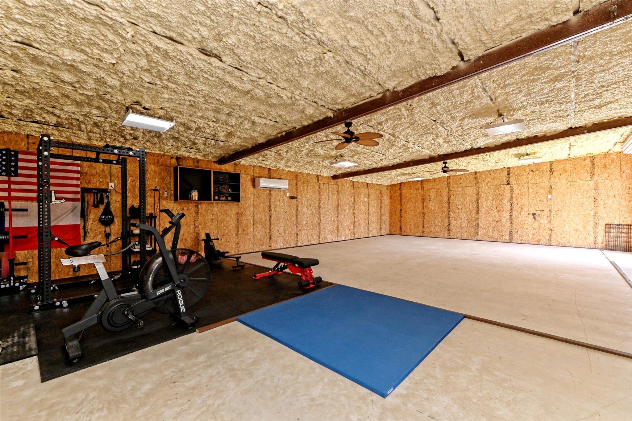 1130 Thousand Oaks Trl, Liberty Hill, TX 78642