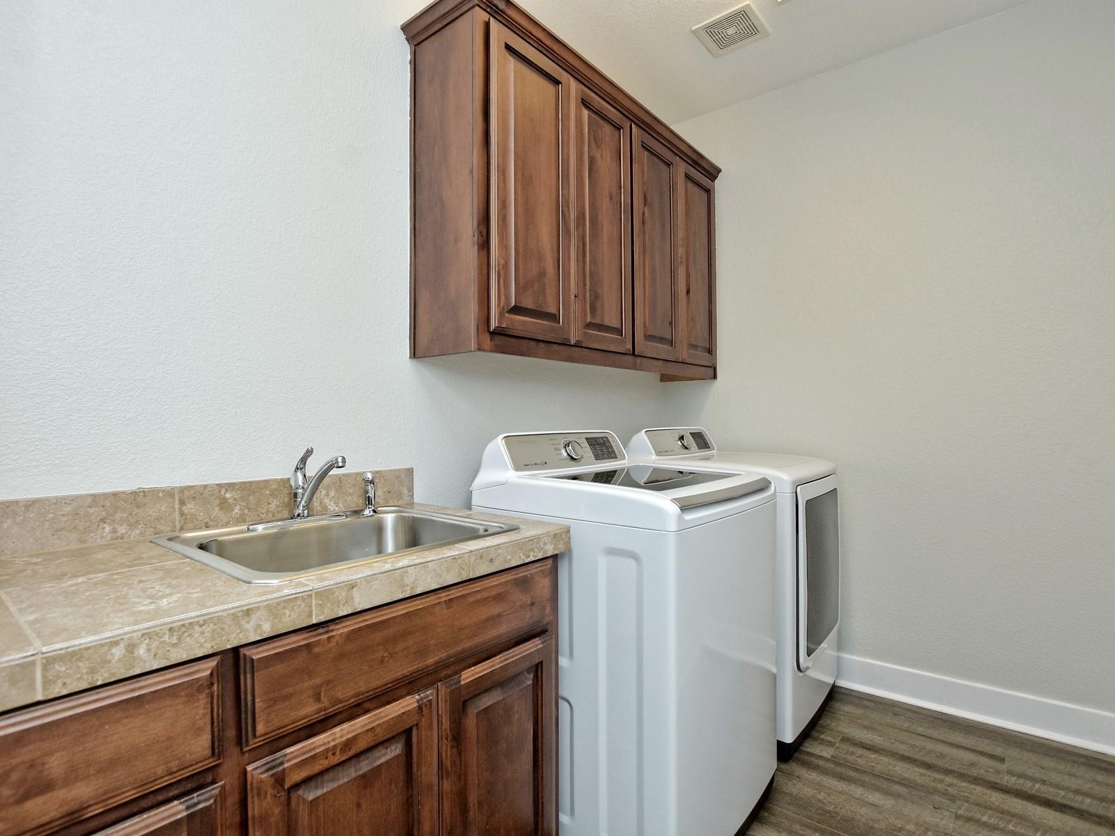 214 Rivulet Ln, Lakeway, TX 78738