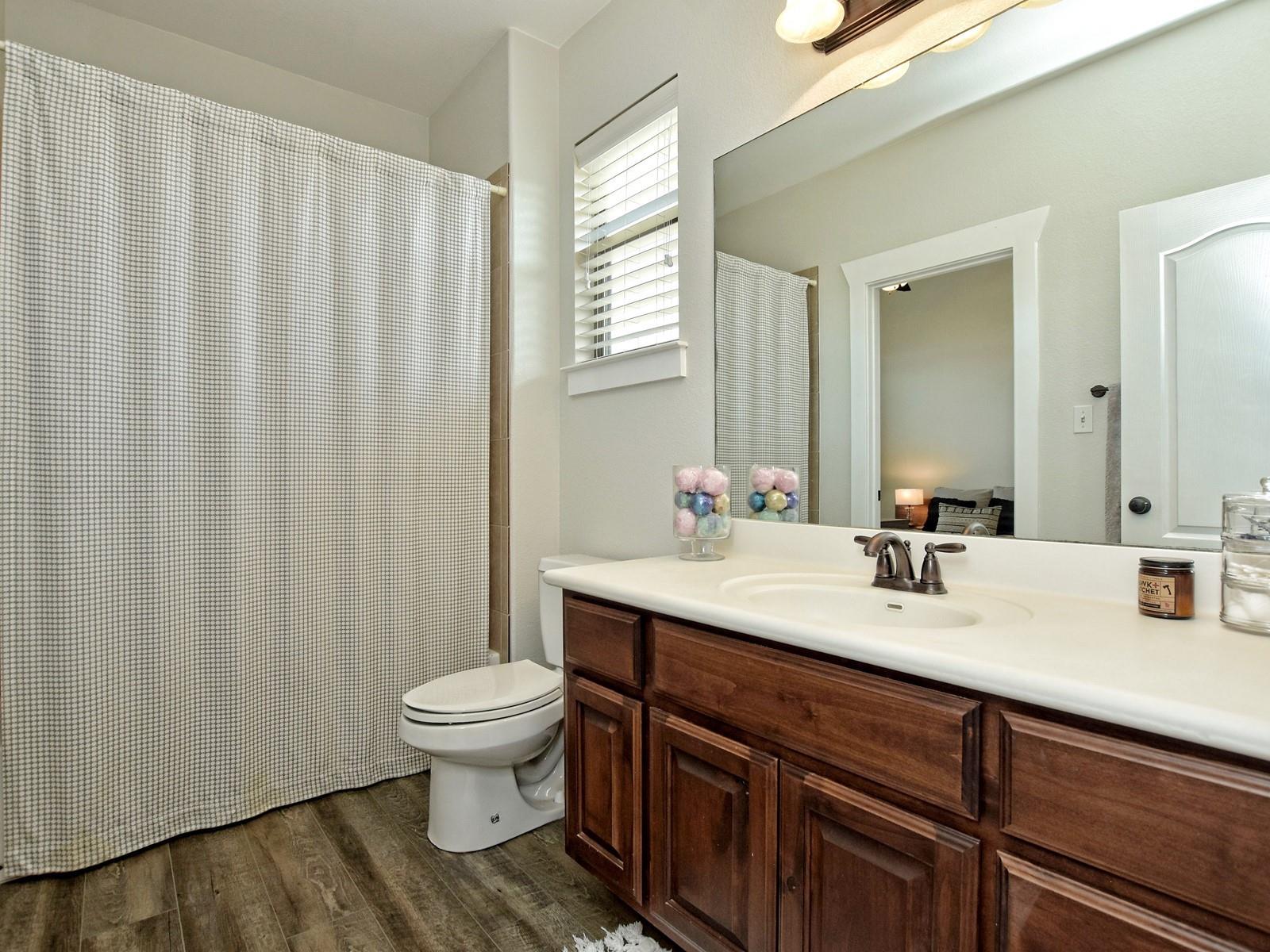 214 Rivulet Ln, Lakeway, TX 78738