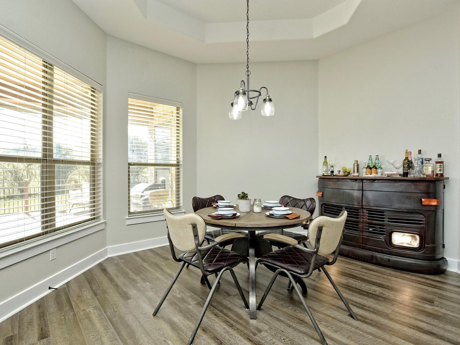 214 Rivulet Ln, Lakeway, TX 78738