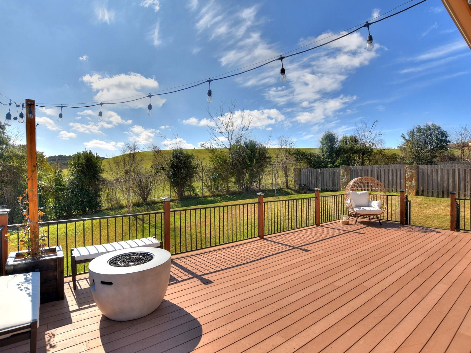 214 Rivulet Ln, Lakeway, TX 78738