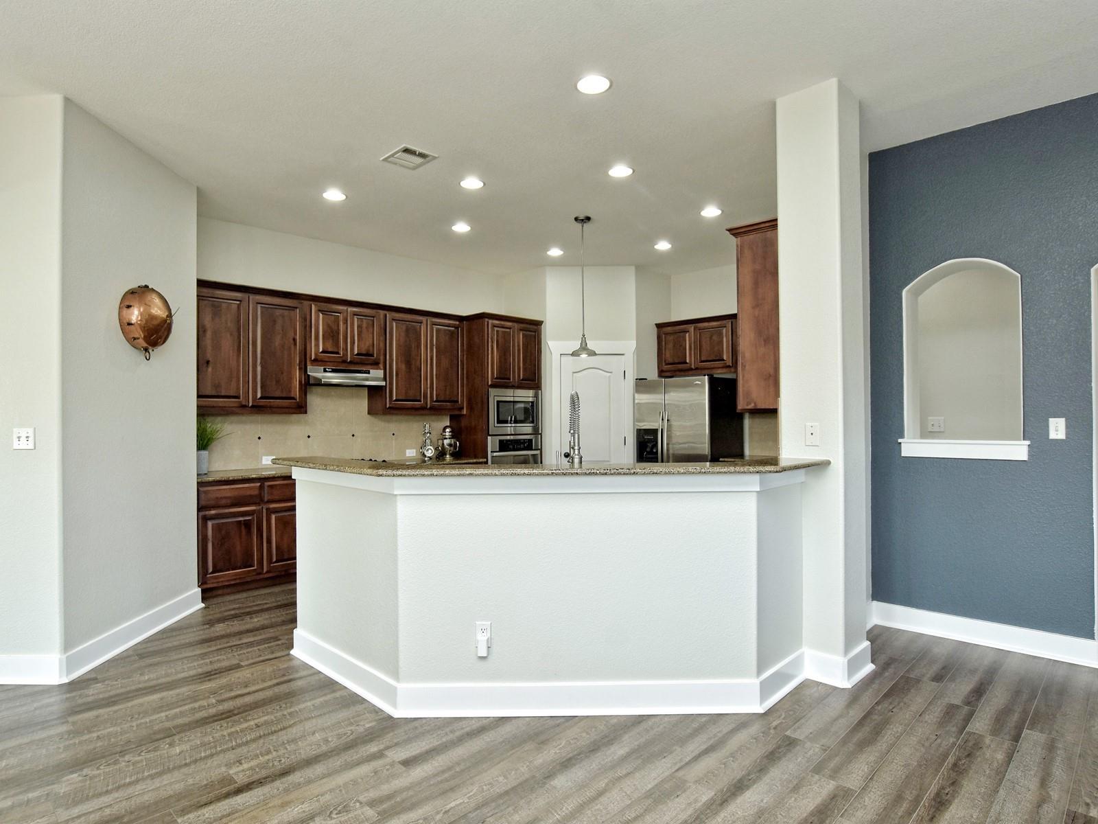 214 Rivulet Ln, Lakeway, TX 78738