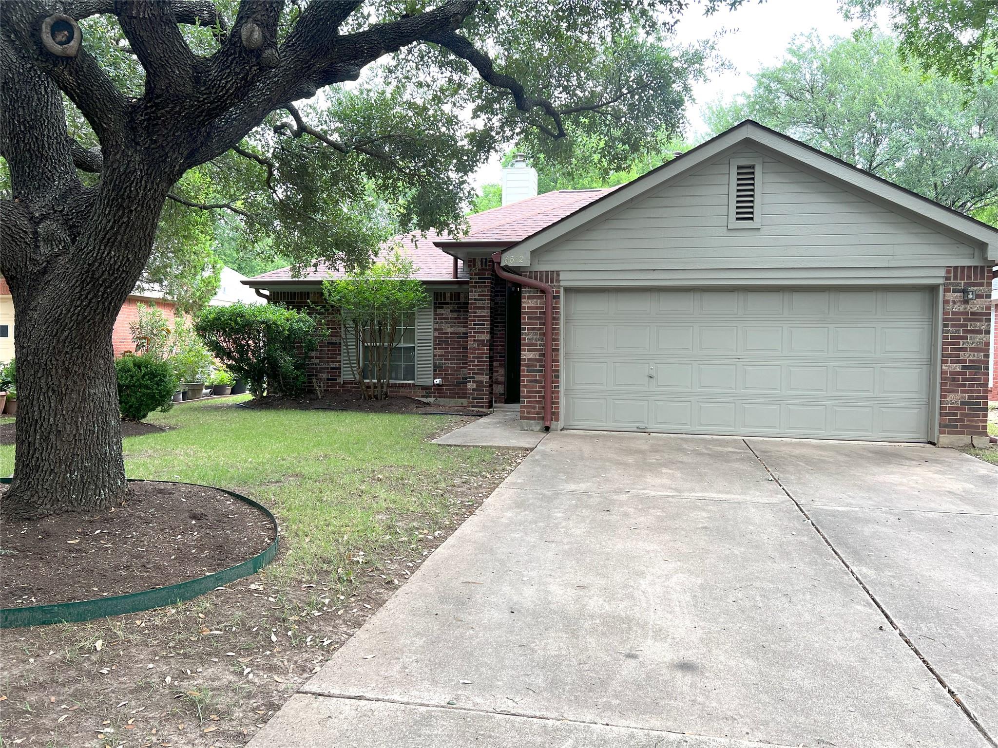 6612 Zequiel Dr, Austin, TX 78744