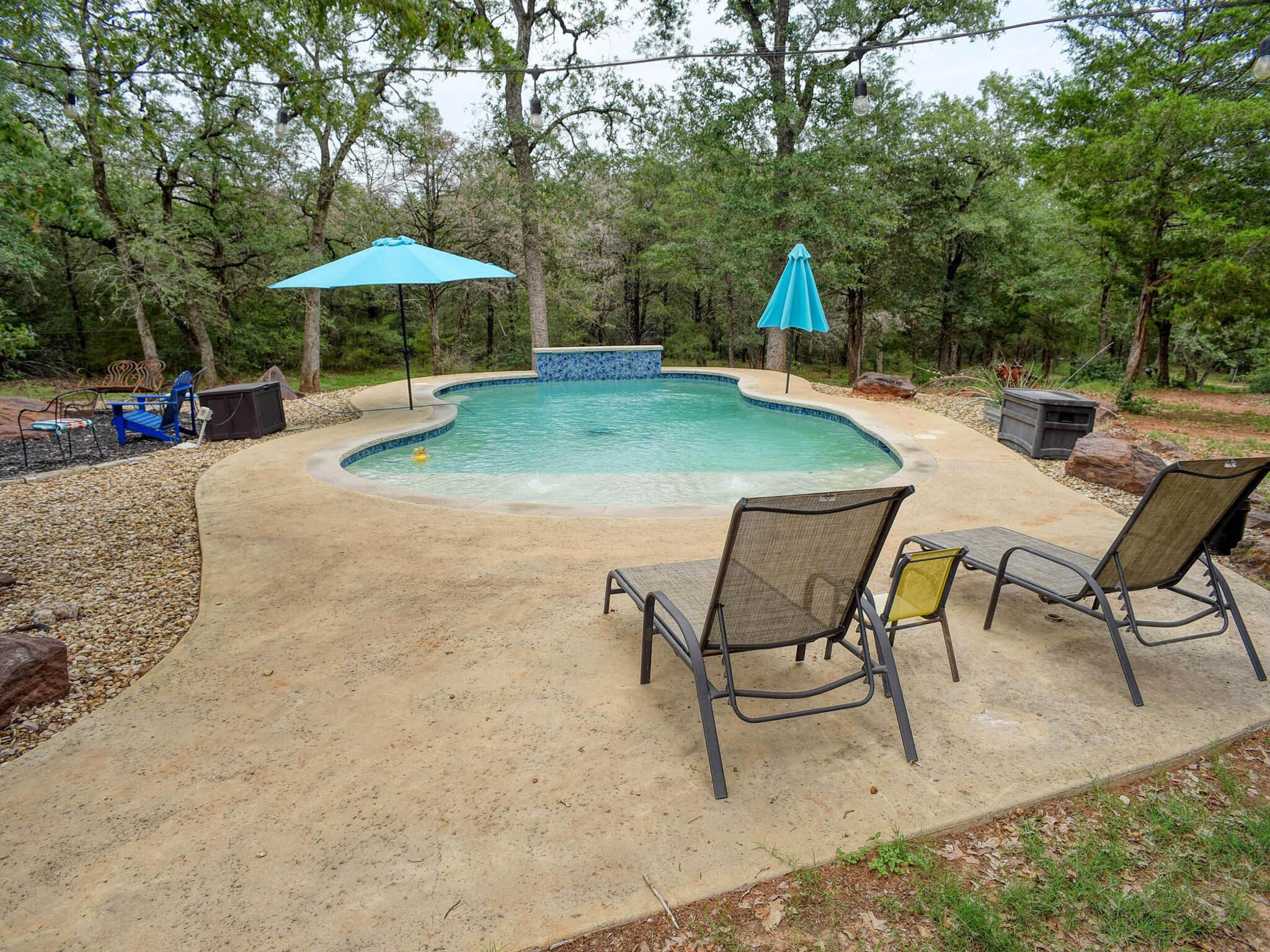 247 Campfire Way, Smithville, TX 78957