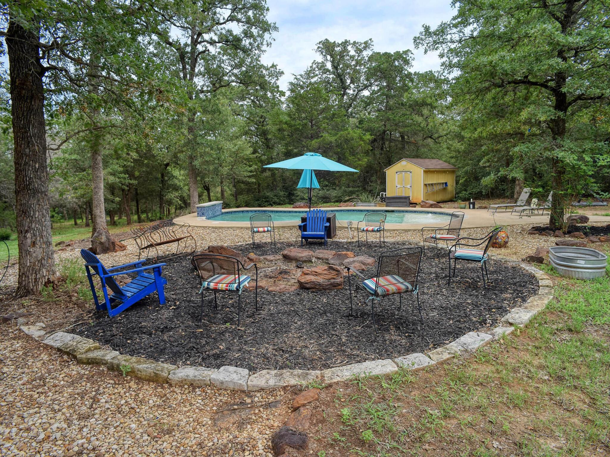 247 Campfire Way, Smithville, TX 78957
