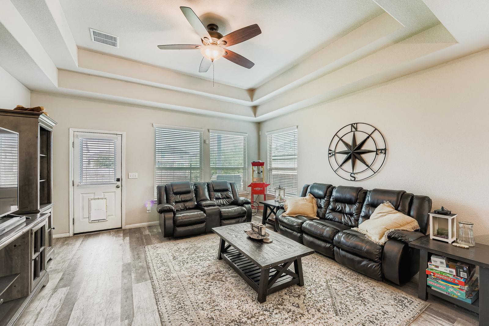 429 Rusk Bluff Ave, Leander, TX 78641