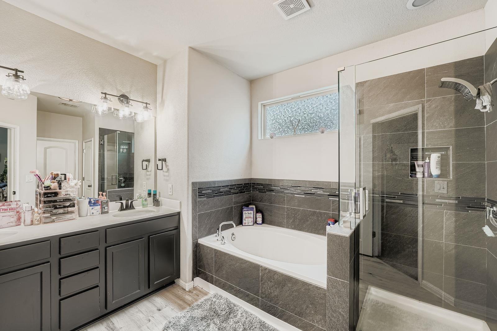 429 Rusk Bluff Ave, Leander, TX 78641