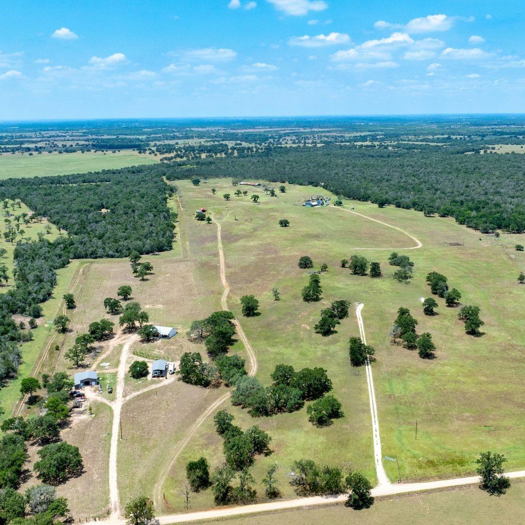 2901 Mule Creek Rd, Harwood, TX 78632