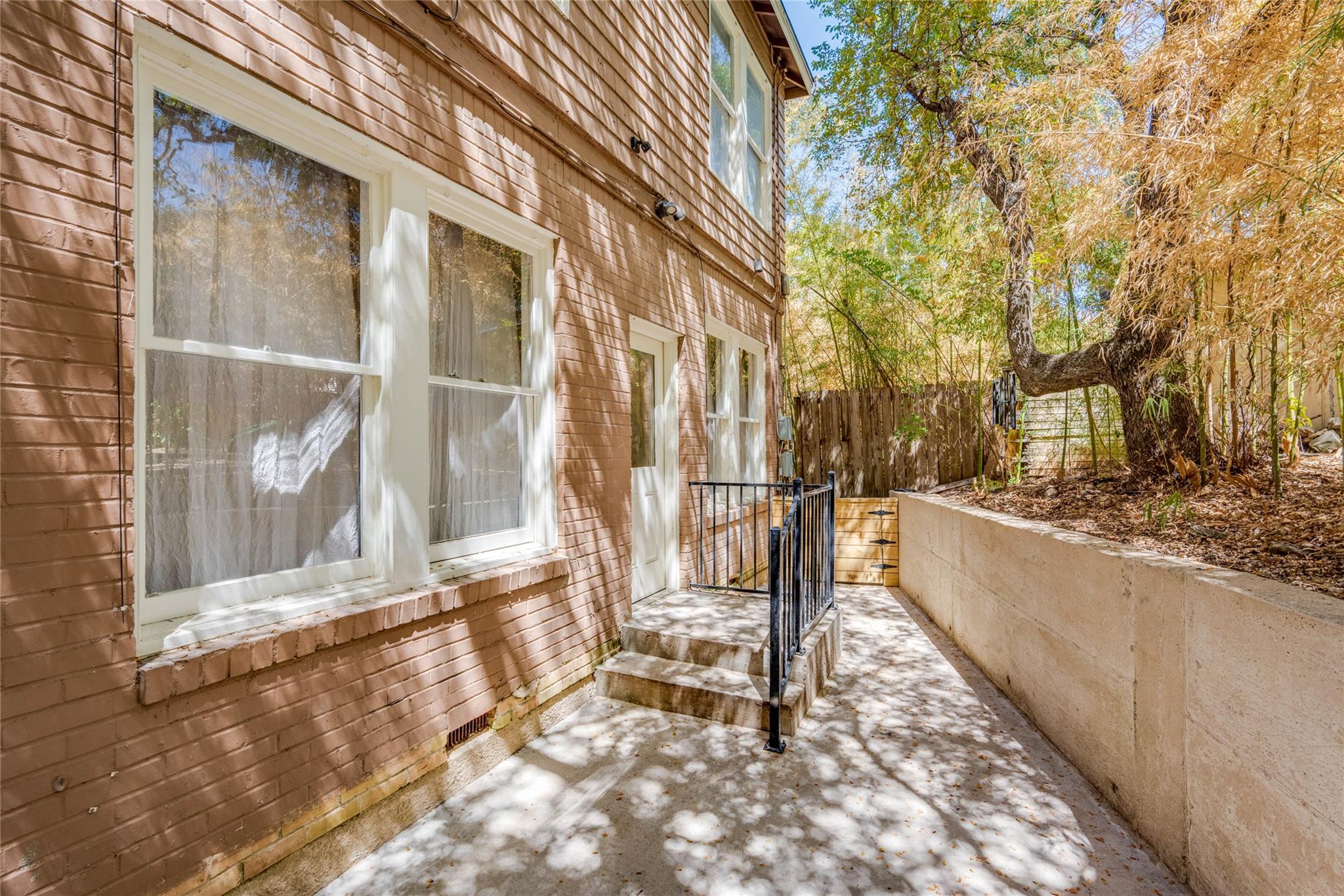 2810 Pearl St # B, Austin, TX 78705