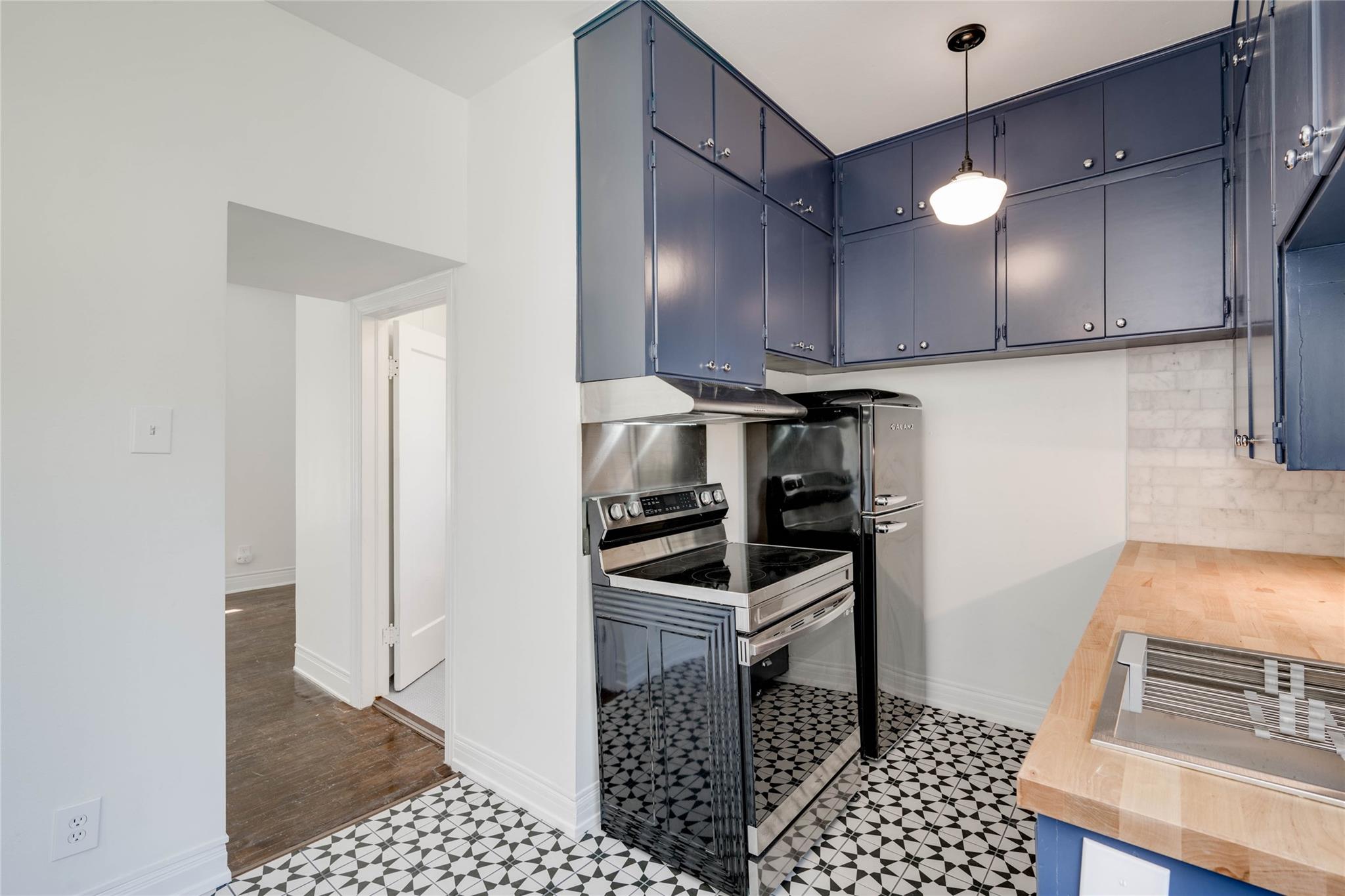 2810 Pearl St # B, Austin, TX 78705