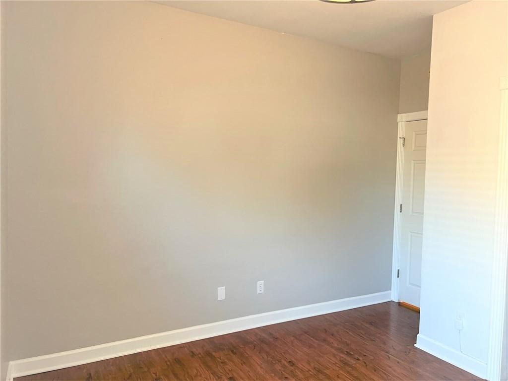 402 Wiley St, Hutto, TX 78634