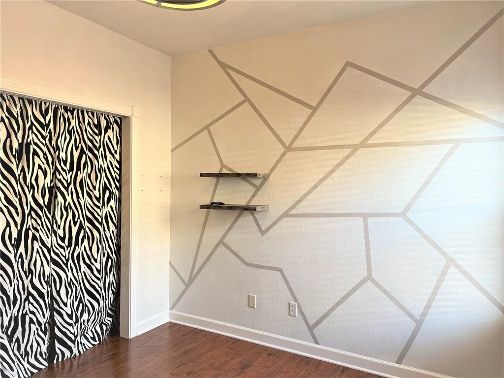 402 Wiley St, Hutto, TX 78634