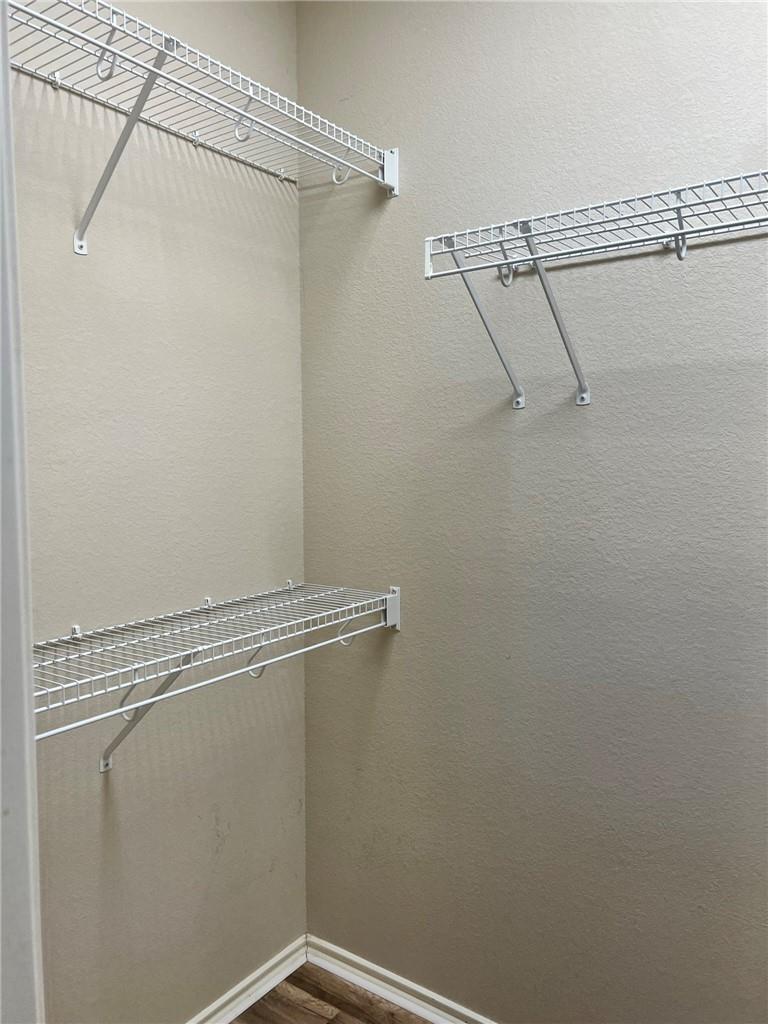 402 Wiley St, Hutto, TX 78634