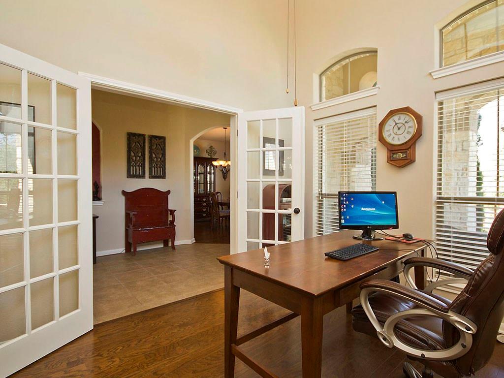 271 Longmont Ln, Austin, TX 78737