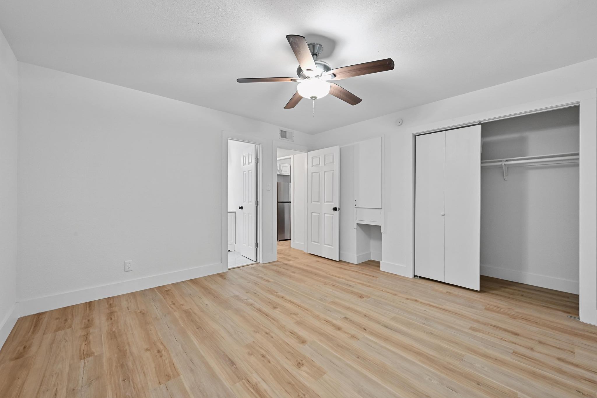 2303 E Side Dr # 102, Austin, TX 78704