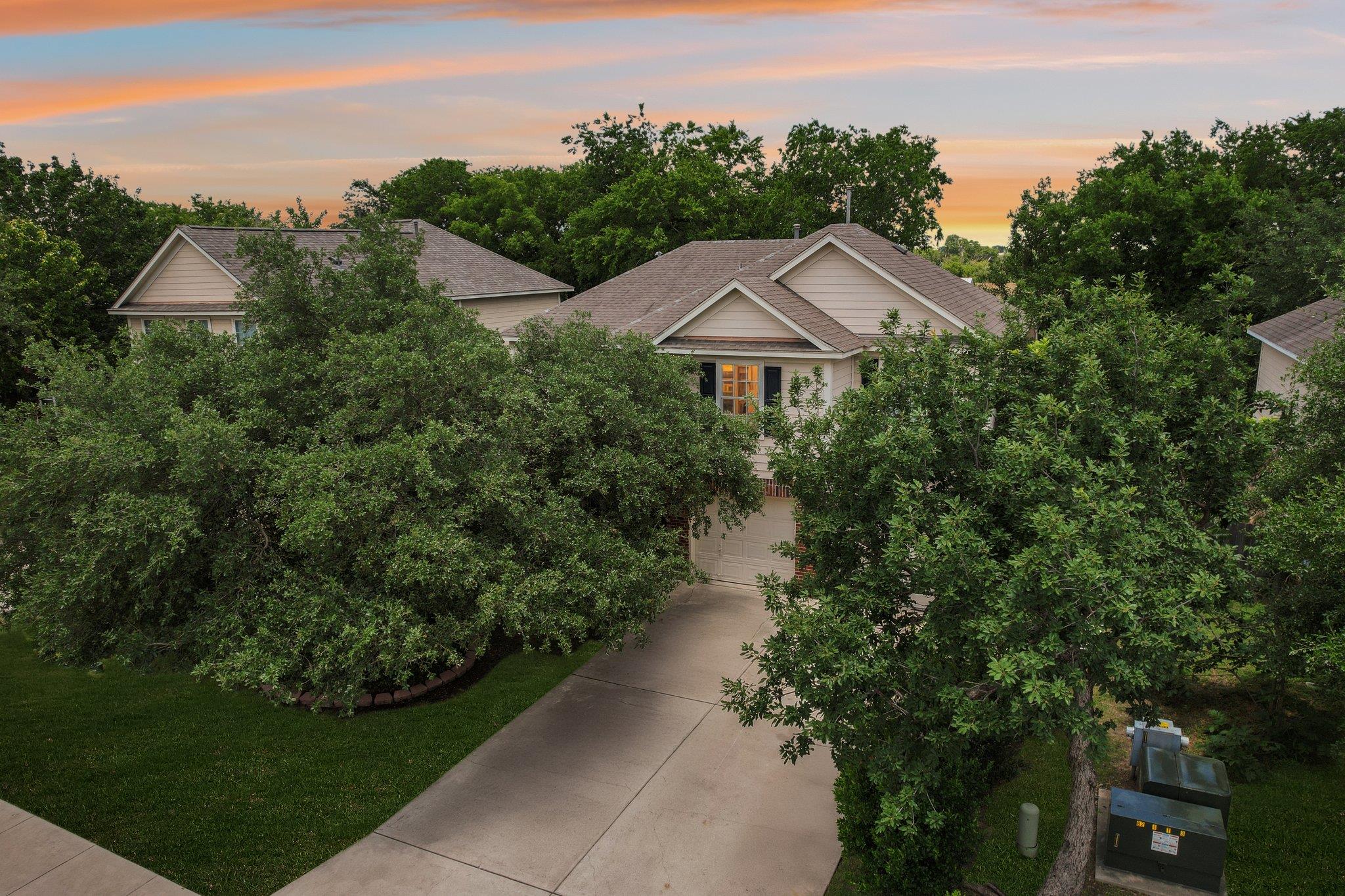 111 Hiver Circle Cir, Kyle, TX 78640
