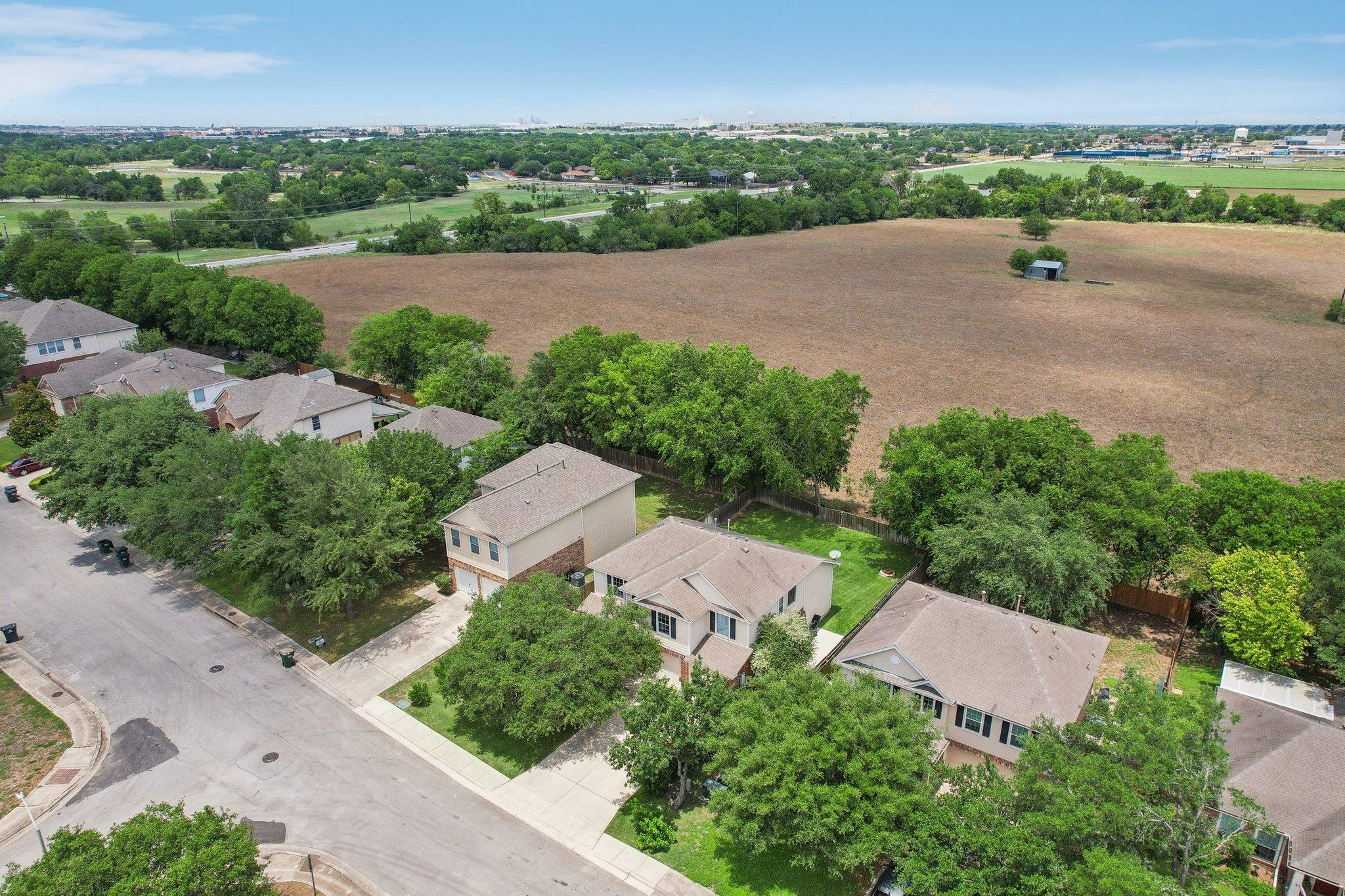 111 Hiver Circle Cir, Kyle, TX 78640