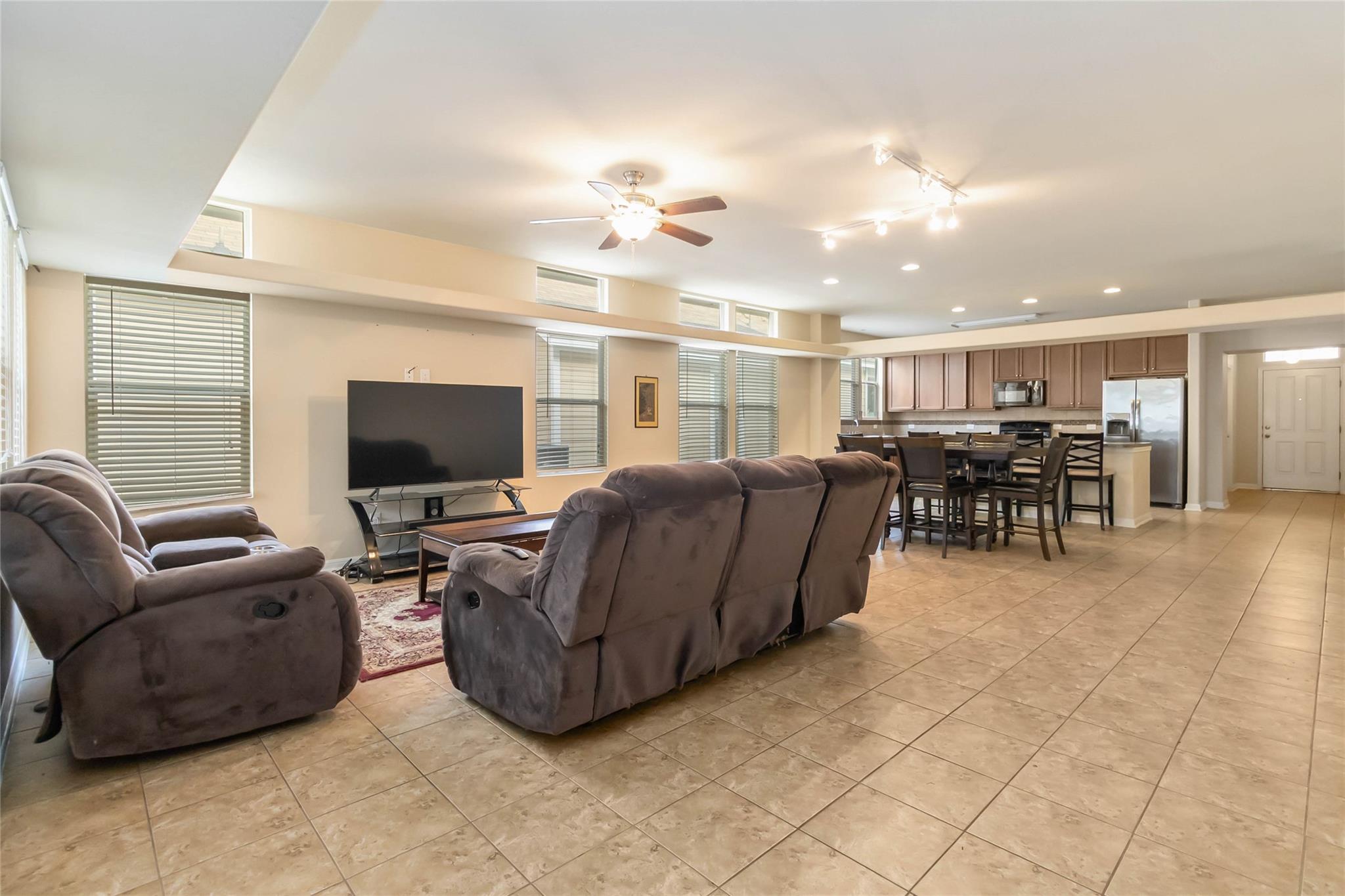 323 Rachel St, San Marcos, TX 78666