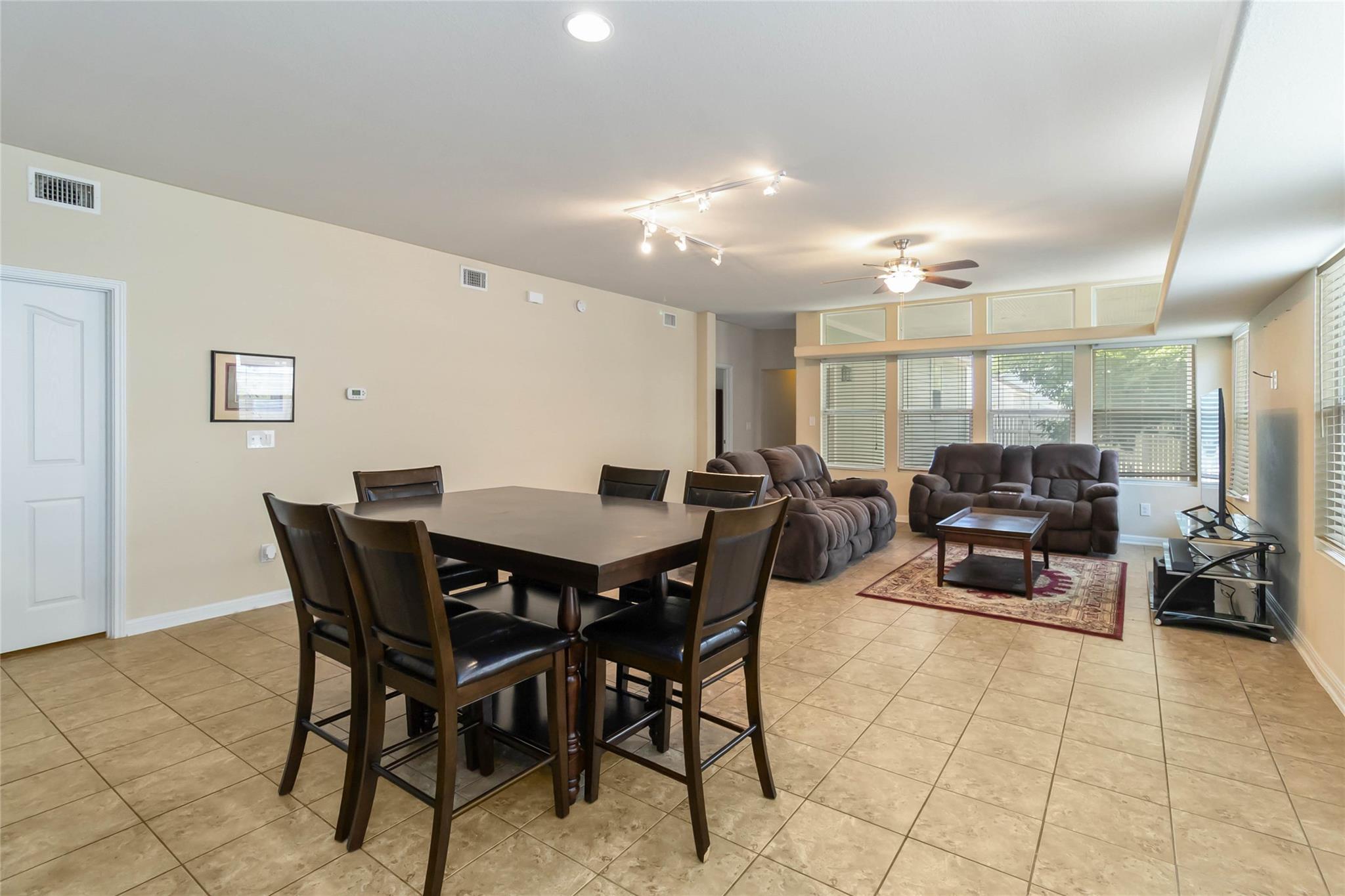 323 Rachel St, San Marcos, TX 78666