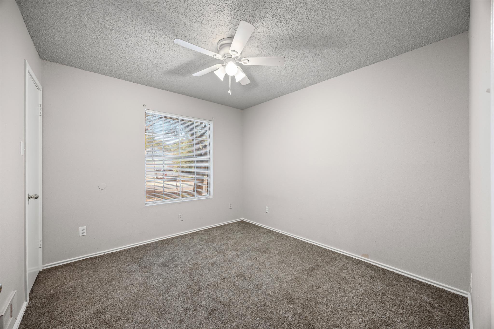 901 Calico Dr, Austin, TX 78748