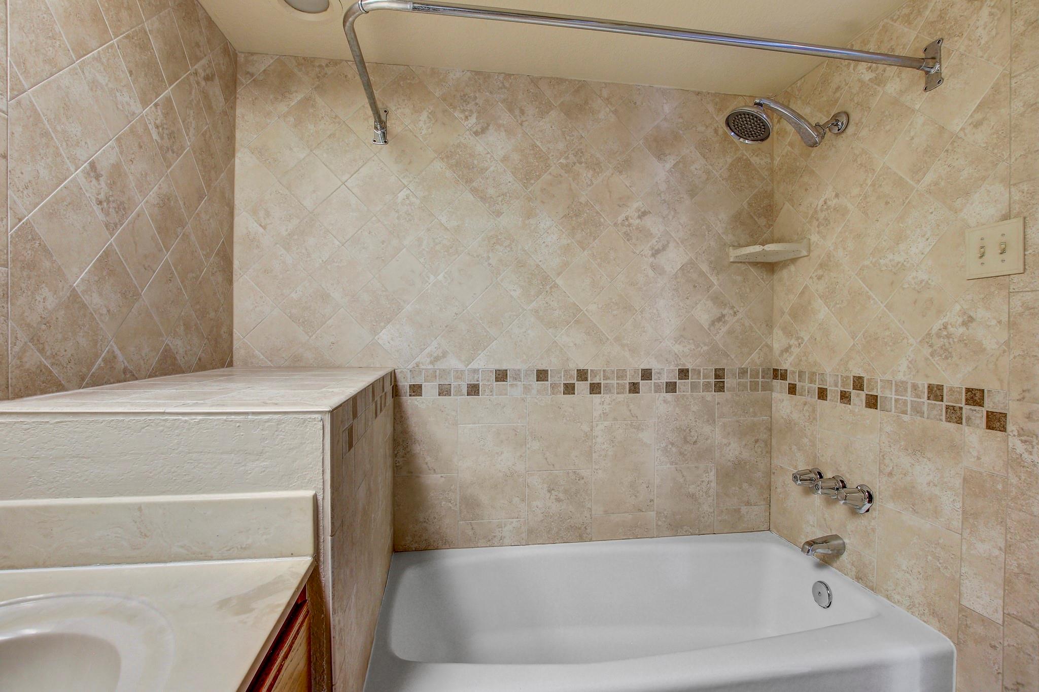 8200 Neely Dr # 116, Austin, TX 78759
