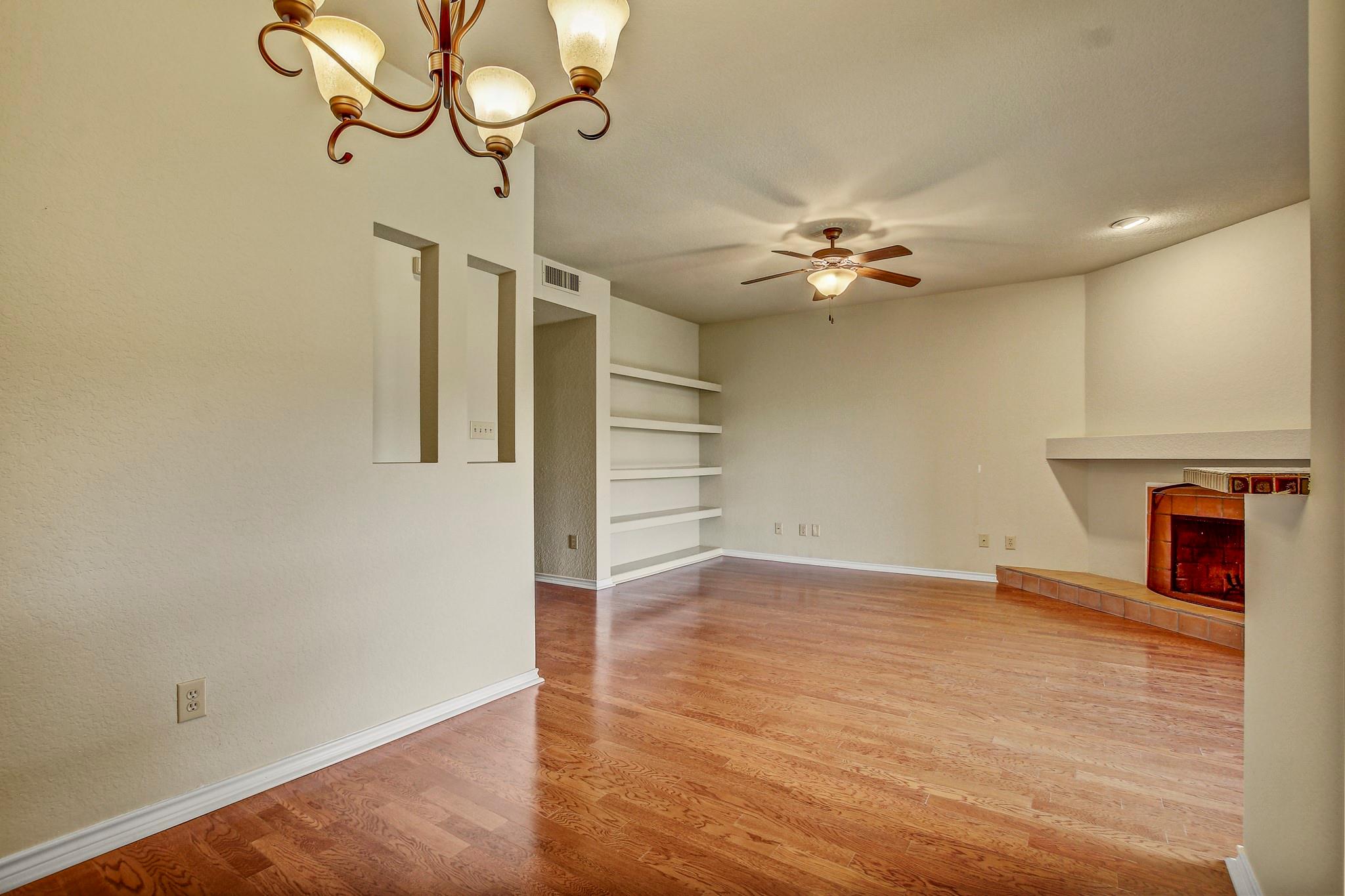 8200 Neely Dr # 116, Austin, TX 78759