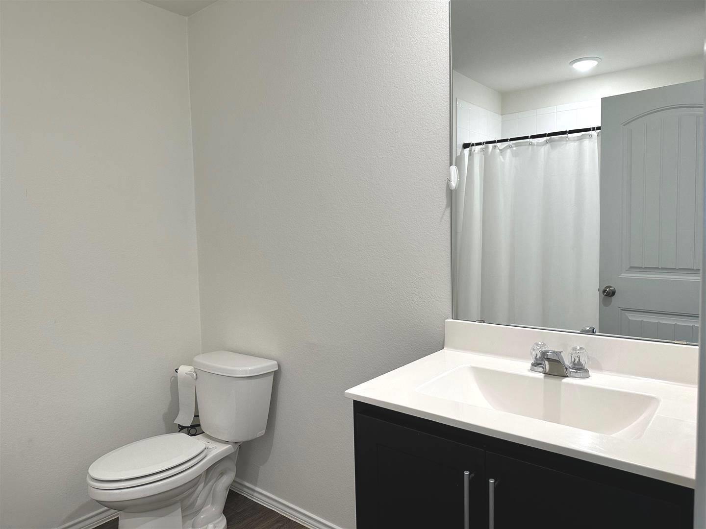 404 Andover Ln, Uhland, TX 78640