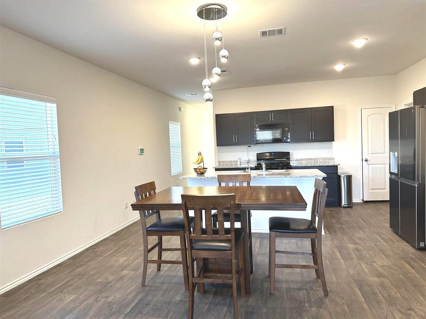 404 Andover Ln, Uhland, TX 78640
