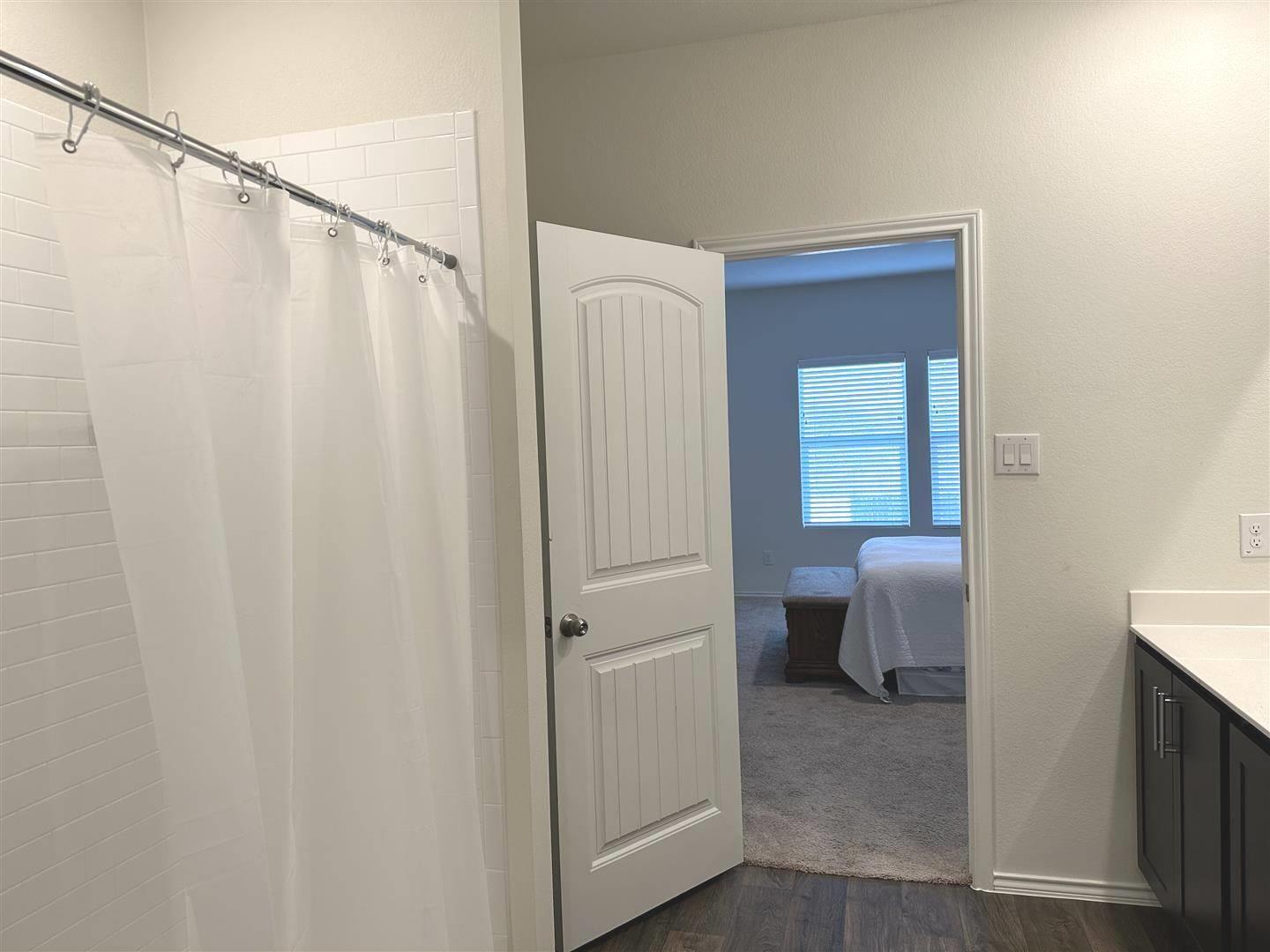 404 Andover Ln, Uhland, TX 78640