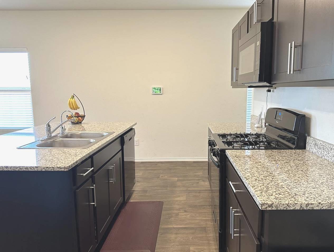 404 Andover Ln, Uhland, TX 78640