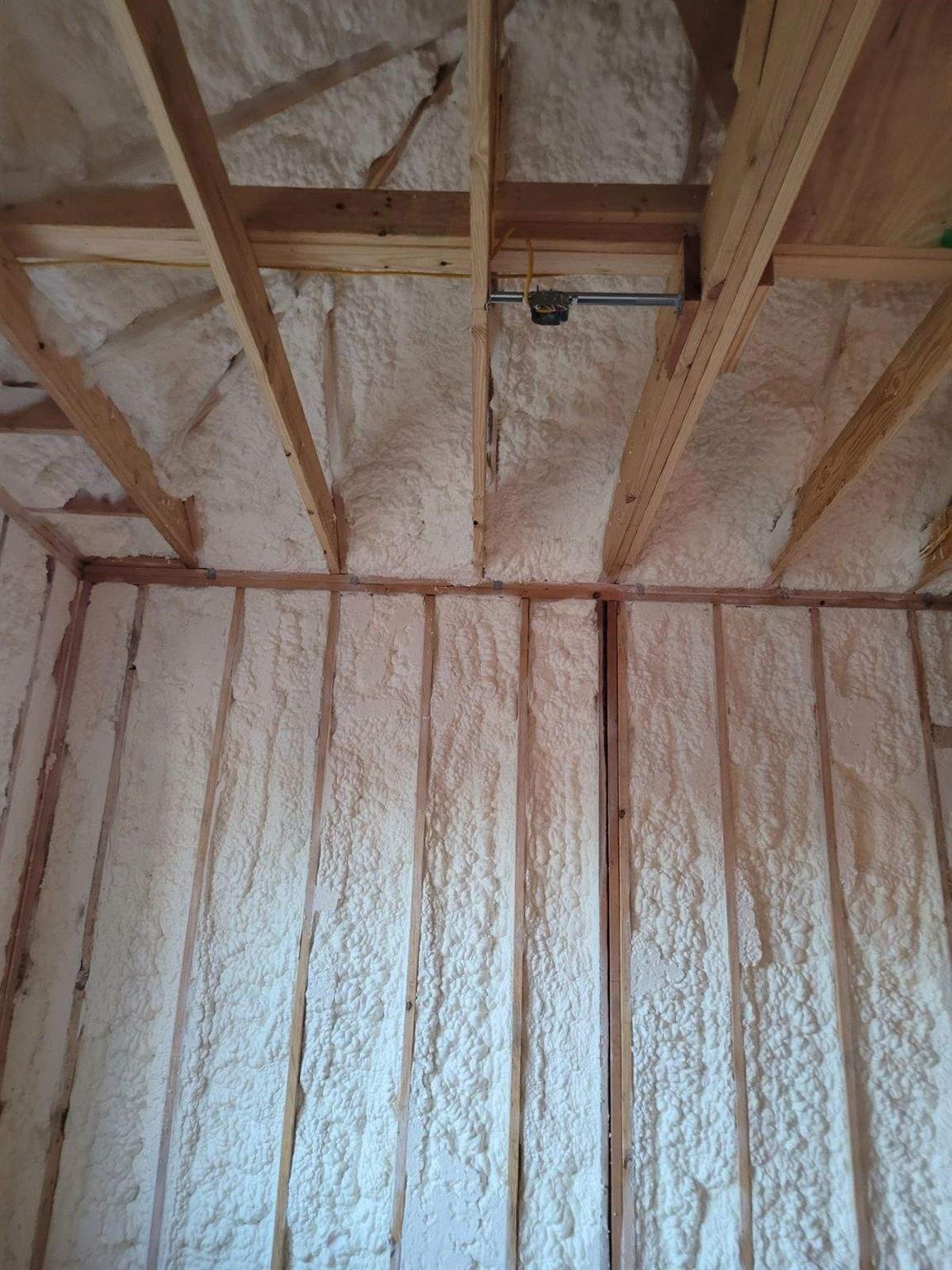 1525 Waco St, Gonzales, TX 78629