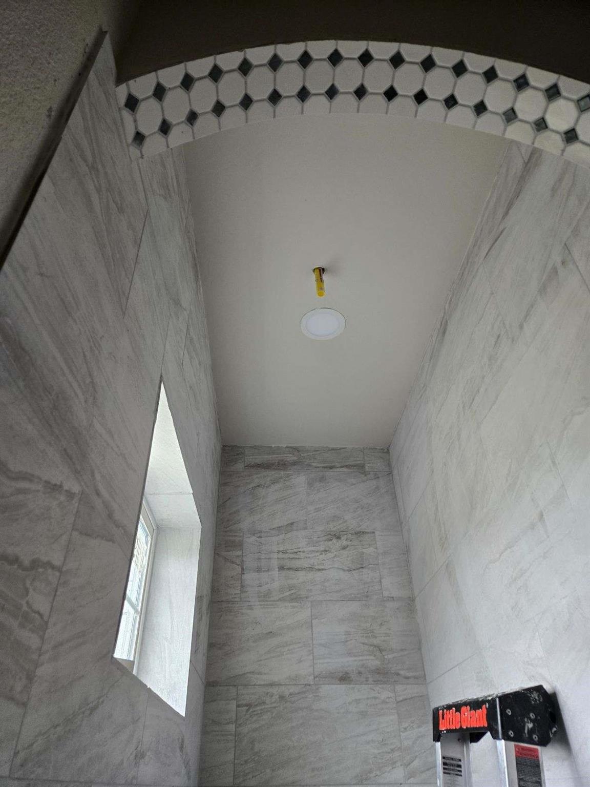 1525 Waco St, Gonzales, TX 78629