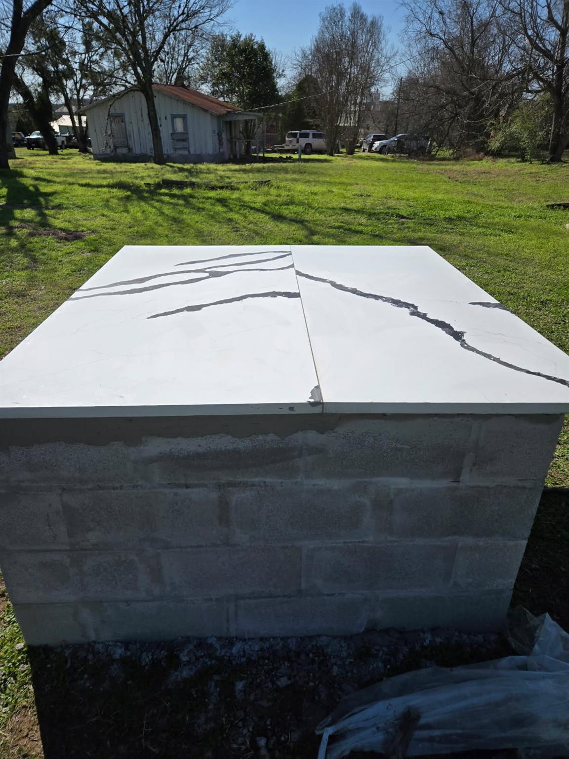 1525 Waco St, Gonzales, TX 78629